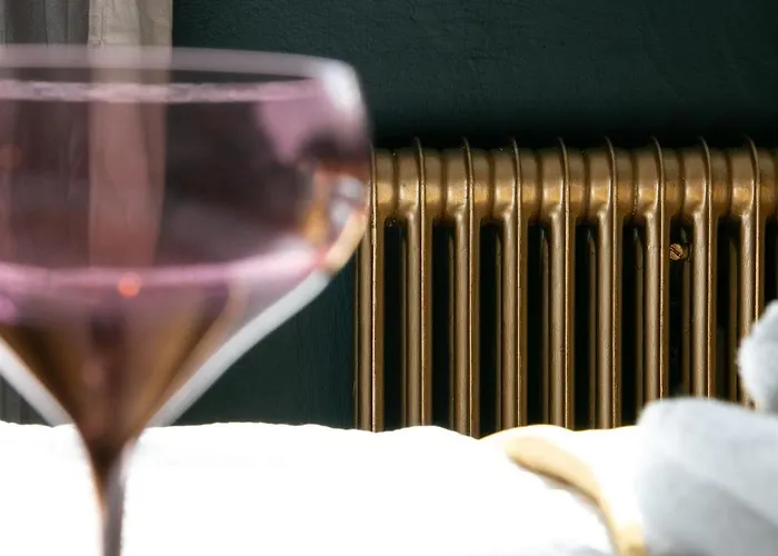 Schickes Boutique-apartment, Zentral In Messe-& Bahnhofsnaehe, Sehr Ruhig & Gratis Parkplatz - Happystay