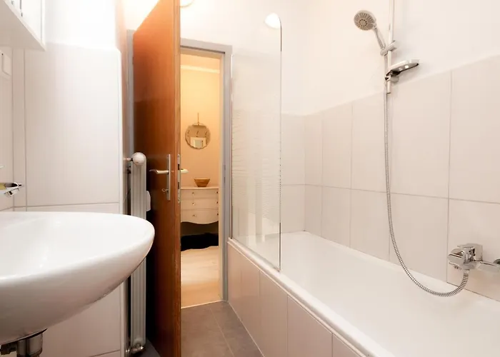 Schickes Boutique-apartment, Zentral In Messe-& Bahnhofsnaehe, Sehr Ruhig & Gratis Parkplatz - Happystay * Klagenfurt am Woerthersee